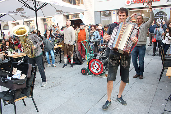 Oansno (Bayrischer Partysound)  (&copy;Foto: Martin Schmitz)